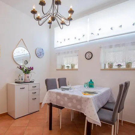 Appartamento Aldo Sea View *