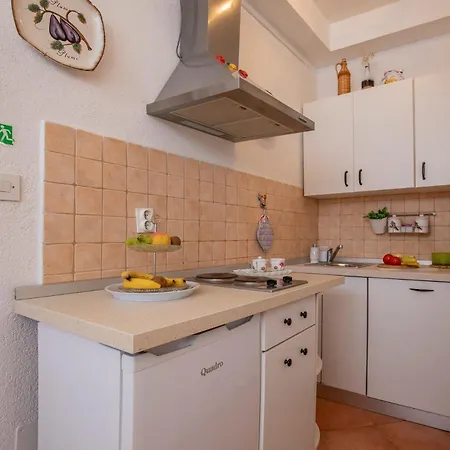 Appartamento Aldo Sea View *